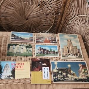Small lot of unused vintage postcards.